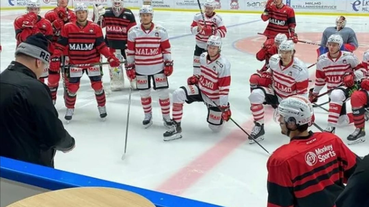 Anton Svensson trenuje w Szwecji razem z Malmö Redhawks