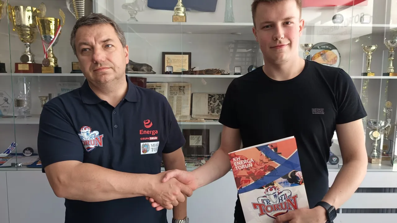Maksymilian Lisewski zostaje w Toruniu!