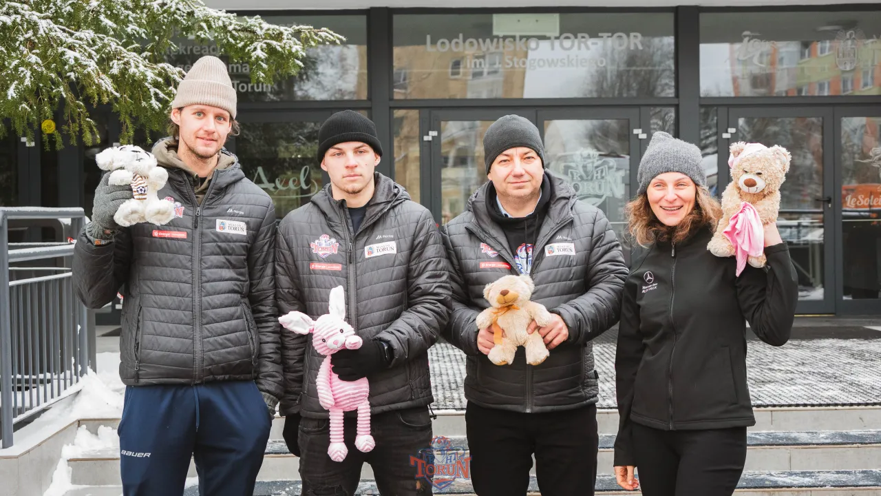 Finał Akcji Teddy Bear Toss 2023