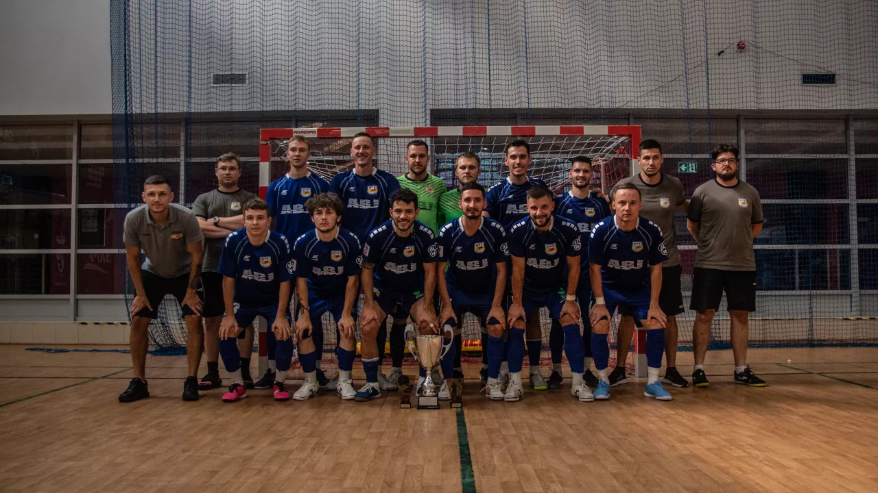 Ze stolicy z trofeum! - podsumowanie drugiego dnia Legia Futsal Cup