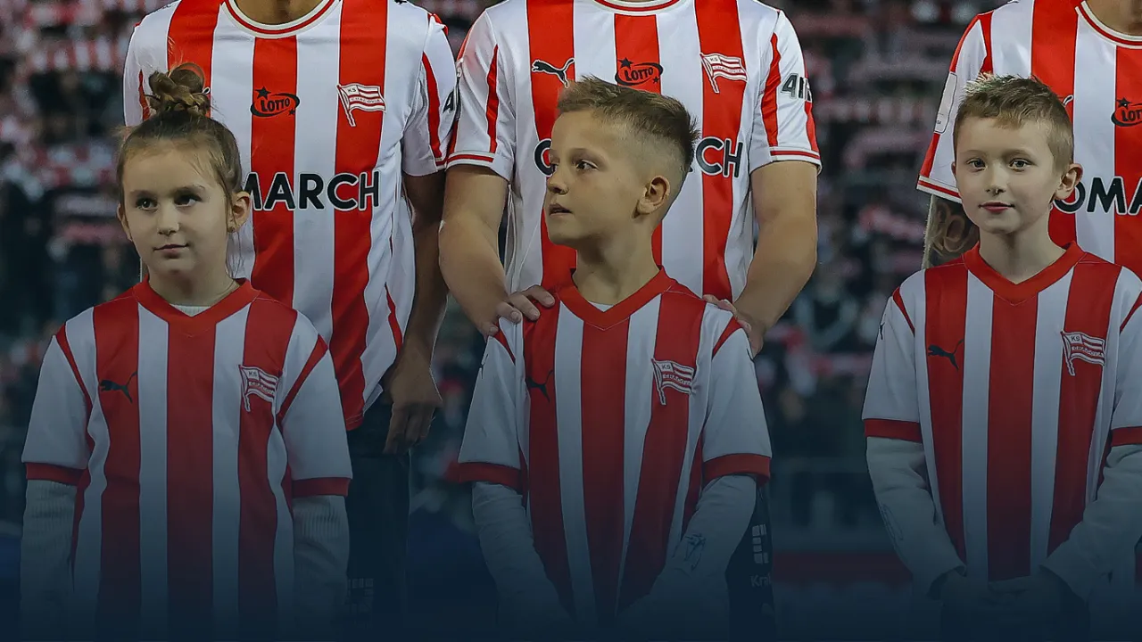 Dziecięca eskorta na mecz z GKS Katowice