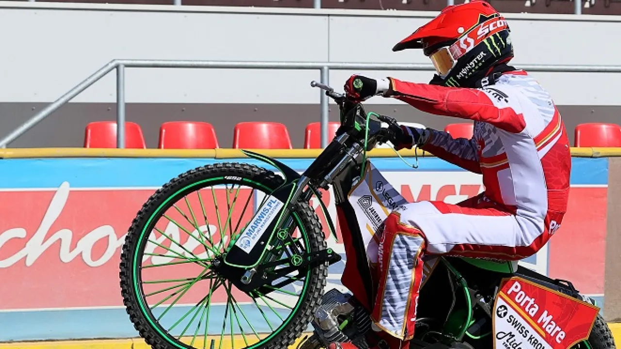Patryk Dudek wygrał SEC Challenge w Pardubicach! 